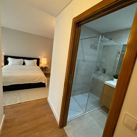 Your Lisbon Home Oriente-2